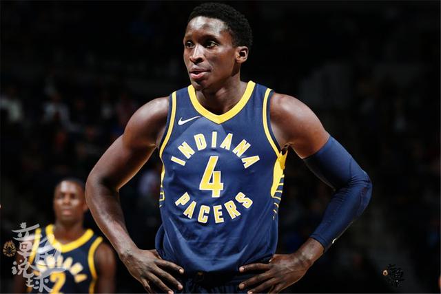 C罗庆祝击败达马克：打进2球全取3分